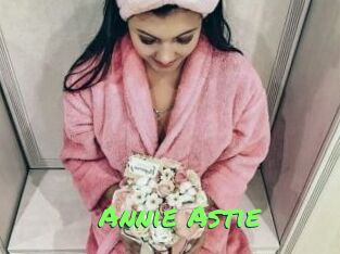 Annie_Astie