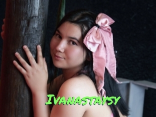 ivanastaysy Gros Seins