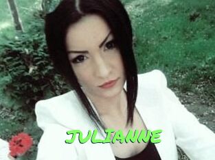 JULIANNE_