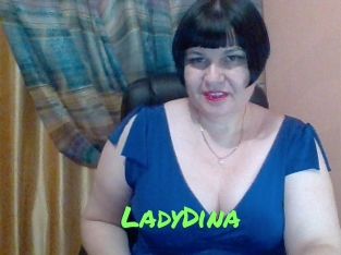 LadyDina Gros Seins