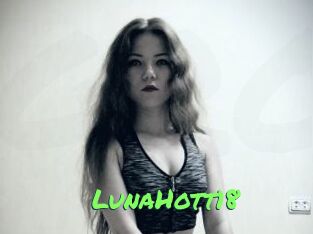 LunaHott18