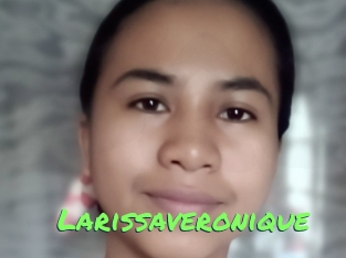 Larissaveronique