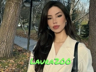 Laura200