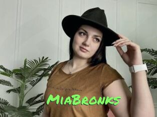 MiaBronks