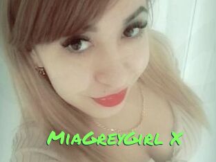 MiaGreyGirl_X