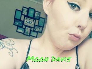 Moon_Davis