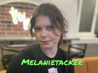 Melanietacker