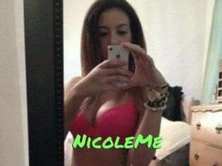 NicoleMe