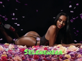 selenehera Gros Seins