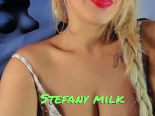 Stefany_milk