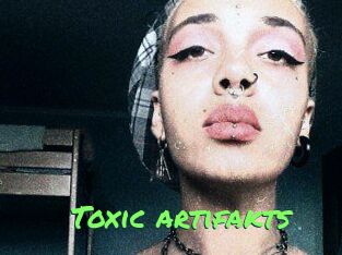 Toxic_artifakts